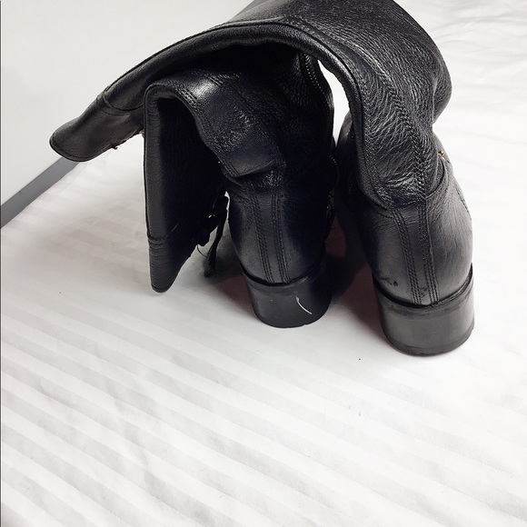 Prada - Picture 4 of 4